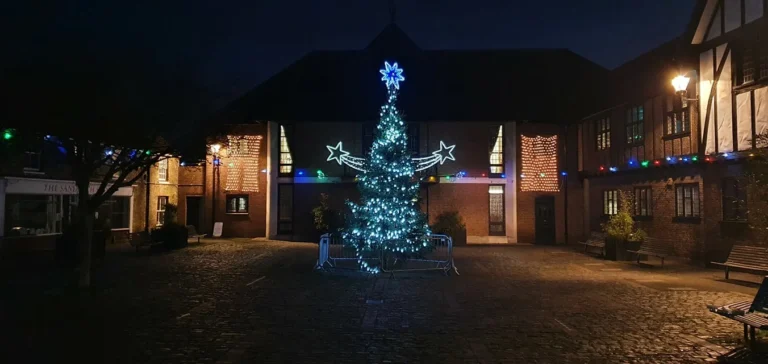 xmas 5 1 768x364