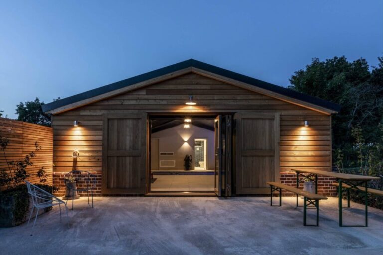 roseyard poolhouse exterior lights 1024x683 1 768x512