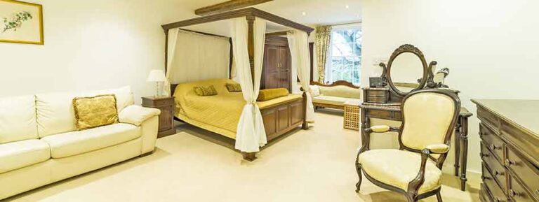 home slide2017bedroom4 768x289